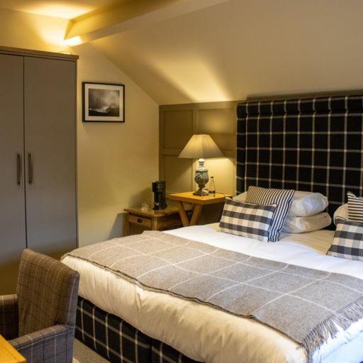 The Assheton Arms Hotel Clitheroe Ngoại thất bức ảnh