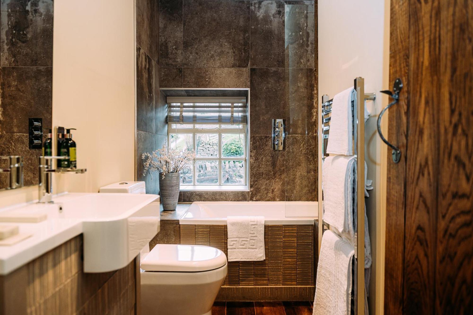 The Assheton Arms Hotel Clitheroe Ngoại thất bức ảnh