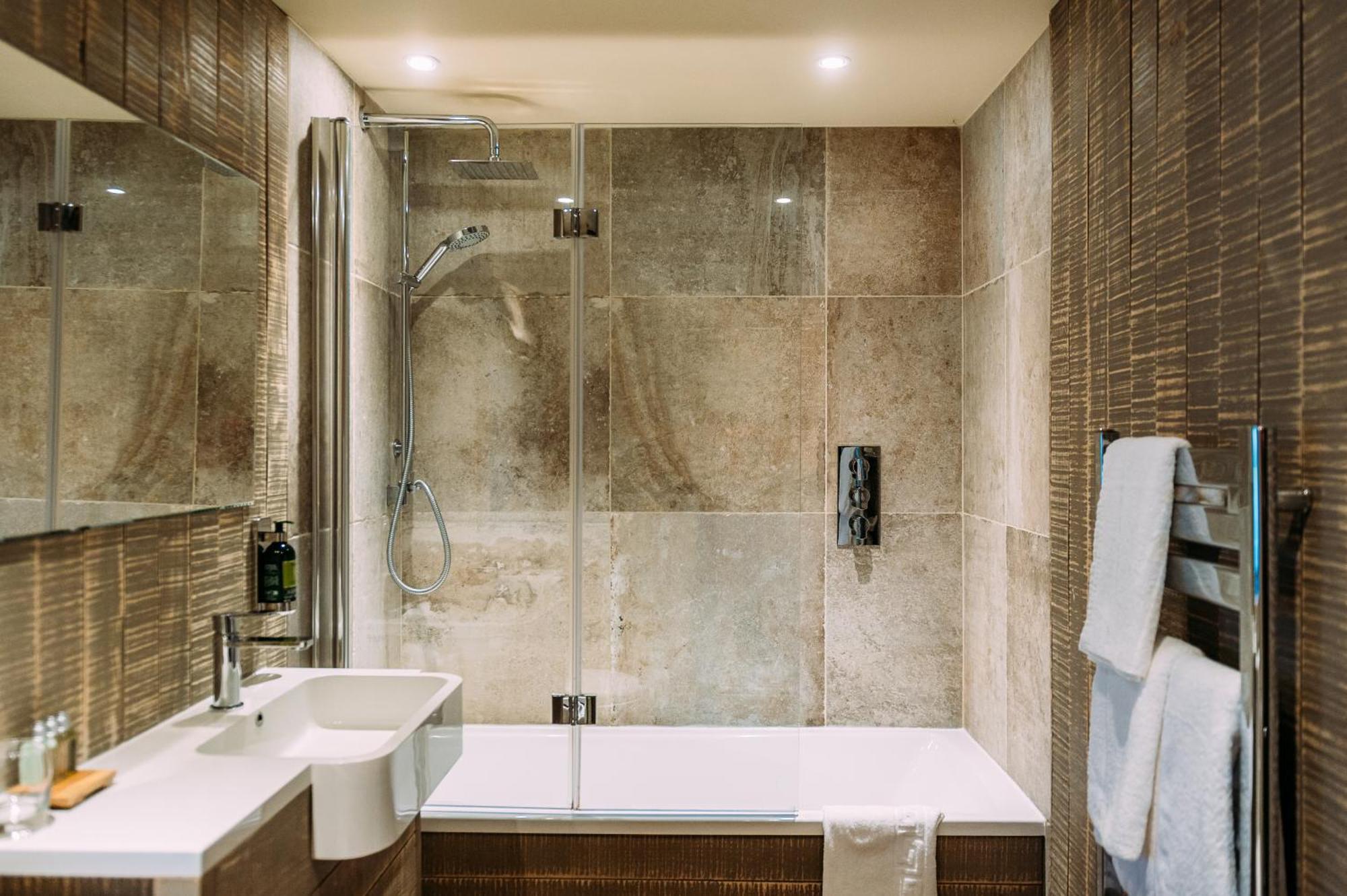 The Assheton Arms Hotel Clitheroe Ngoại thất bức ảnh