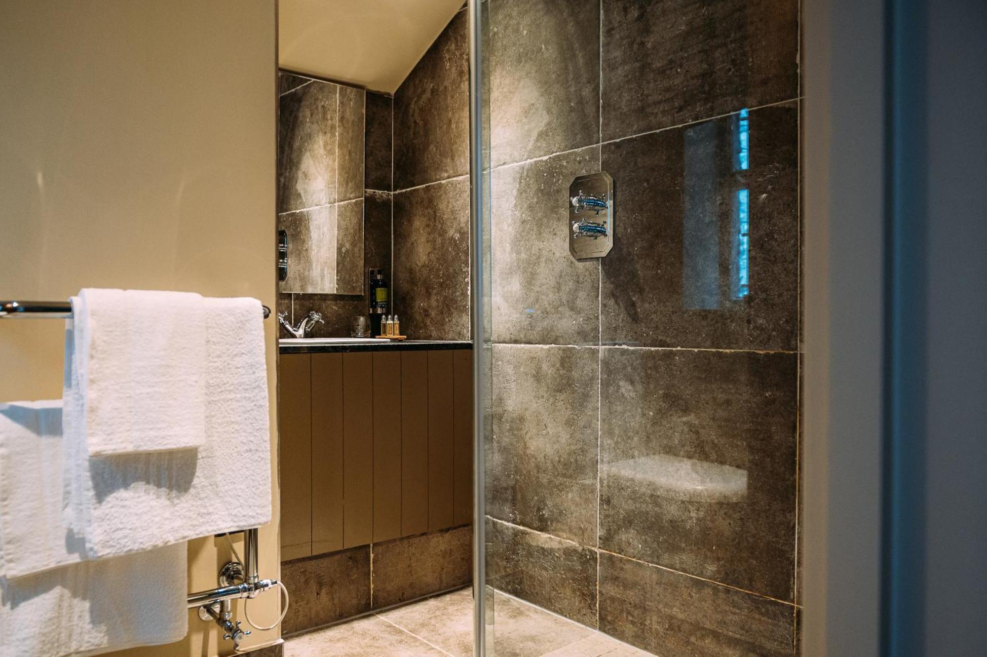 The Assheton Arms Hotel Clitheroe Ngoại thất bức ảnh